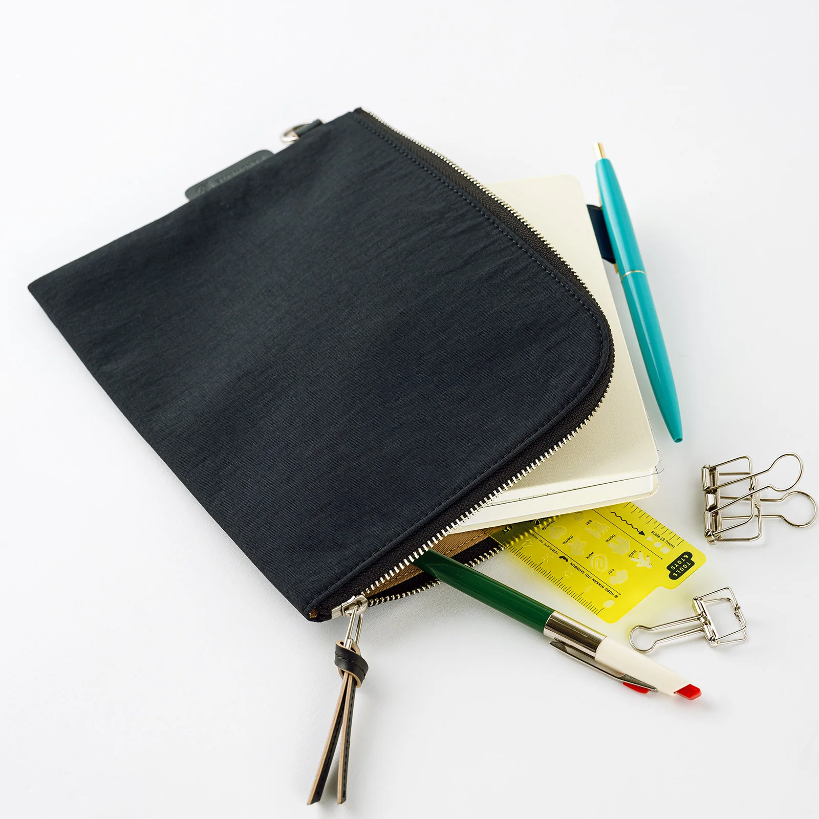 Etui Hobonichi Tragen Flat A6 | Czarny - Image 5