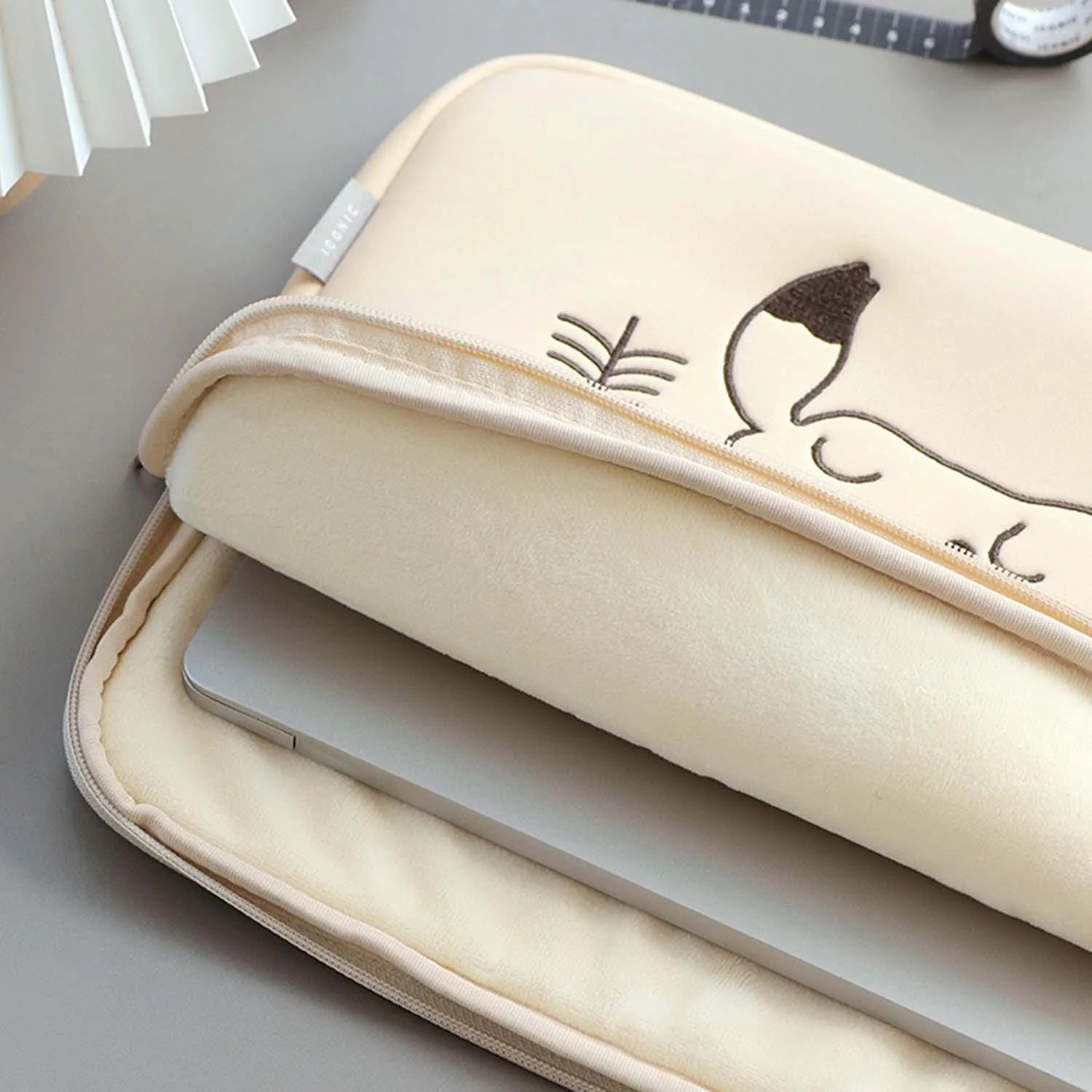 Etui na laptopa ICONIC 13 cali Coco | Odpoczynek - Image 4