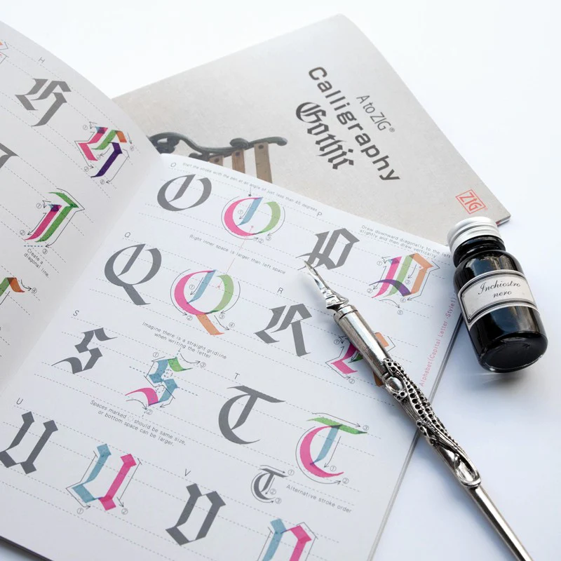 Kuretake książeczka do kaligrafii Zig Calligraphy Gothic Book - Image 2