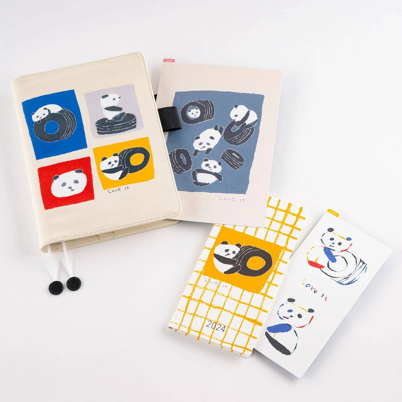 Liniuszek Hobonichi A5 | Jin Kitamura: Love it Panda - Image 3