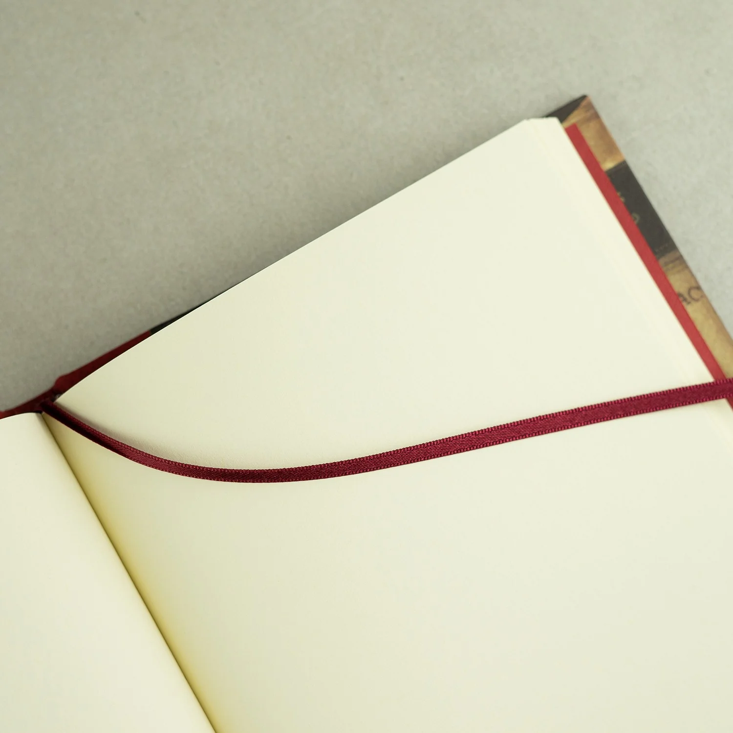 Notatnik Bomo Art Half Leather Bound Journal - Image 4