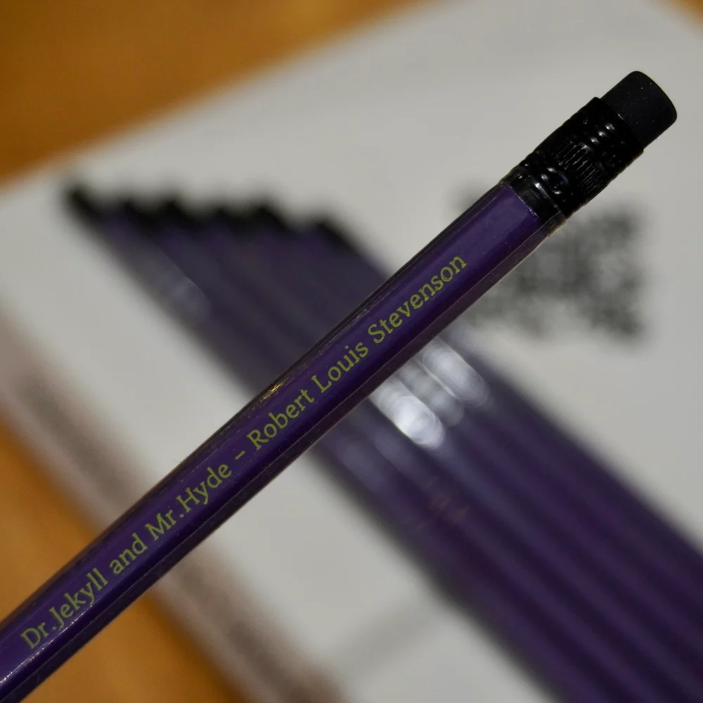 Ołówek Wearingeul Literatura Światowa | Czarny - Image 13