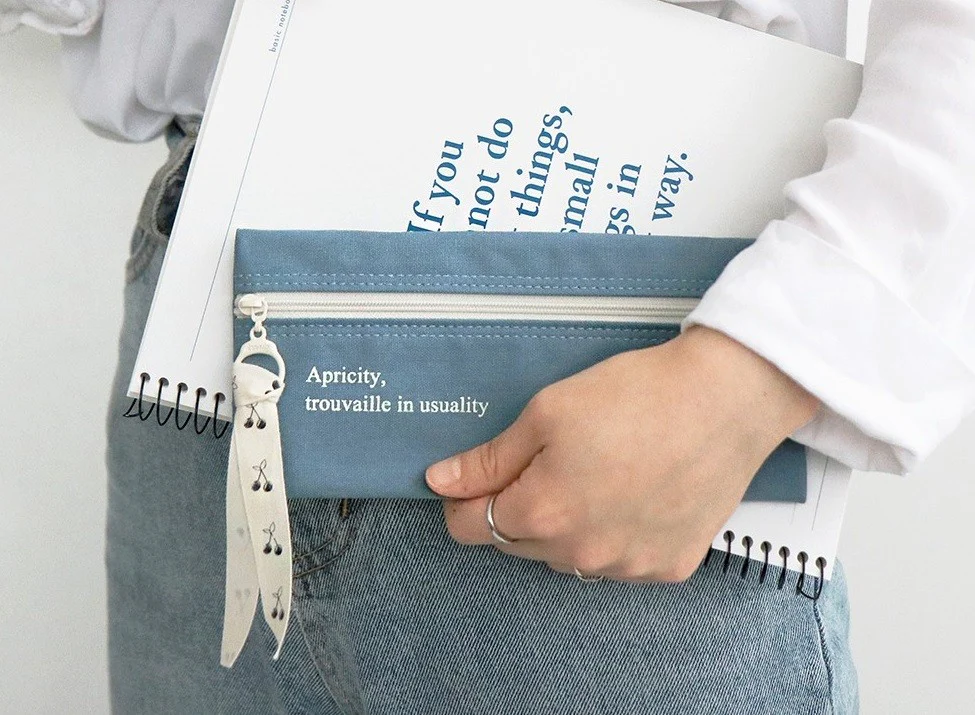 Piórnik ICONIC Cottony Pen Case - Image 8