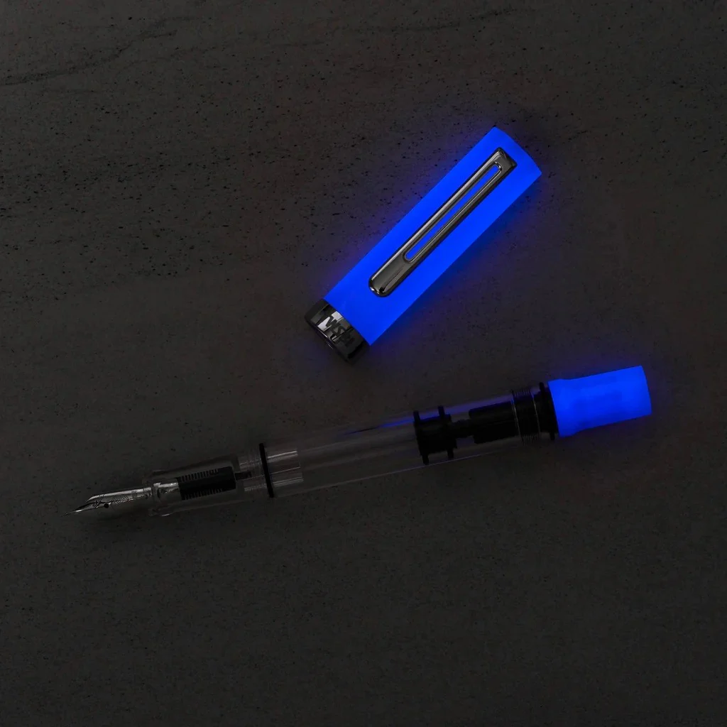 Pióro wieczne TWSBI ECO Glow | Purple - Image 4