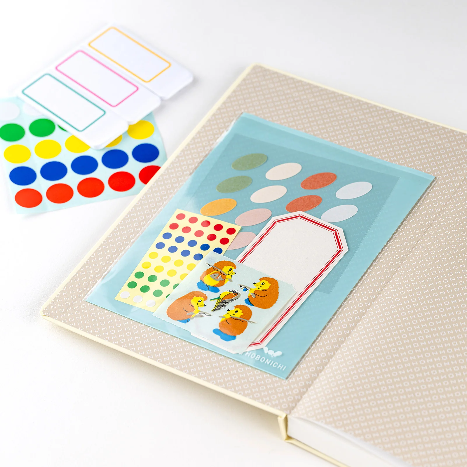 Przyklejane kieszonki Hobonichi Add-on Pocket |  Postcard Size - Image 3