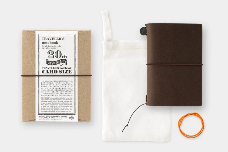 Traveler's Notebook Edycja Limitowana Card size | 20th Anniversary | Brązowy - Image 3