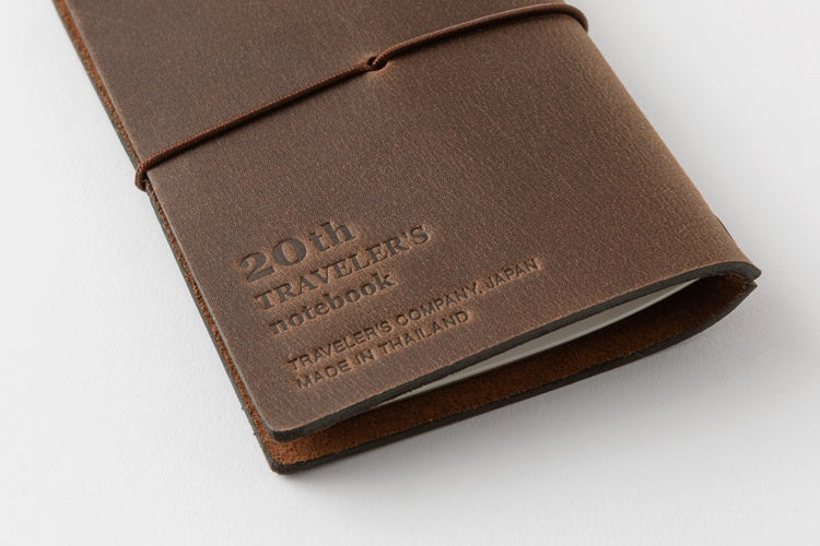 Traveler's Notebook Edycja Limitowana Card size | 20th Anniversary | Brązowy - Image 9