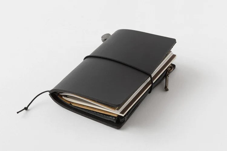 Traveler's Notebook Edycja Limitowana Card size | 20th Anniversary | Czarny - Image 6