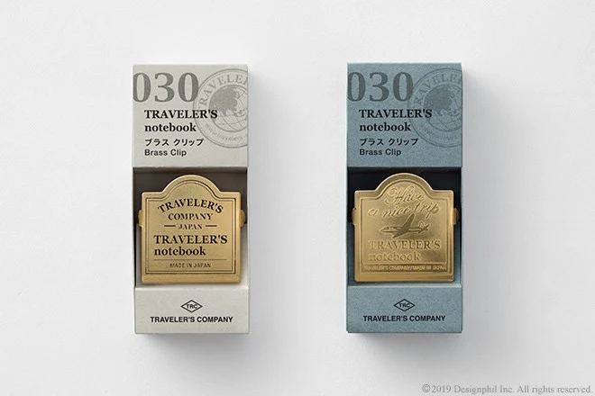 TRC BRASS Traveler's Notebook Clips 030 | Logo - Image 4